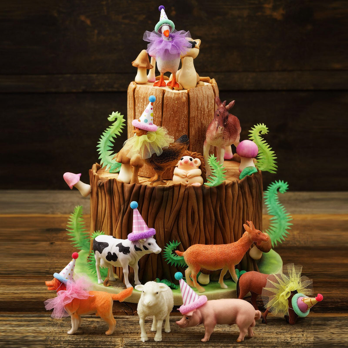 Weysat farm animal themed party décor creates festive ambiance for celebrations.