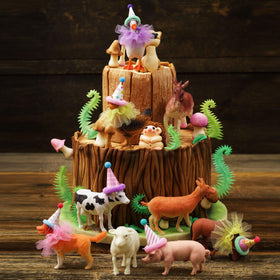 Weysat farm animal themed party décor creates festive ambiance for celebrations.