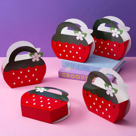 WHALeISLAND Strawberry Favors & Prizes simplify party distribution.