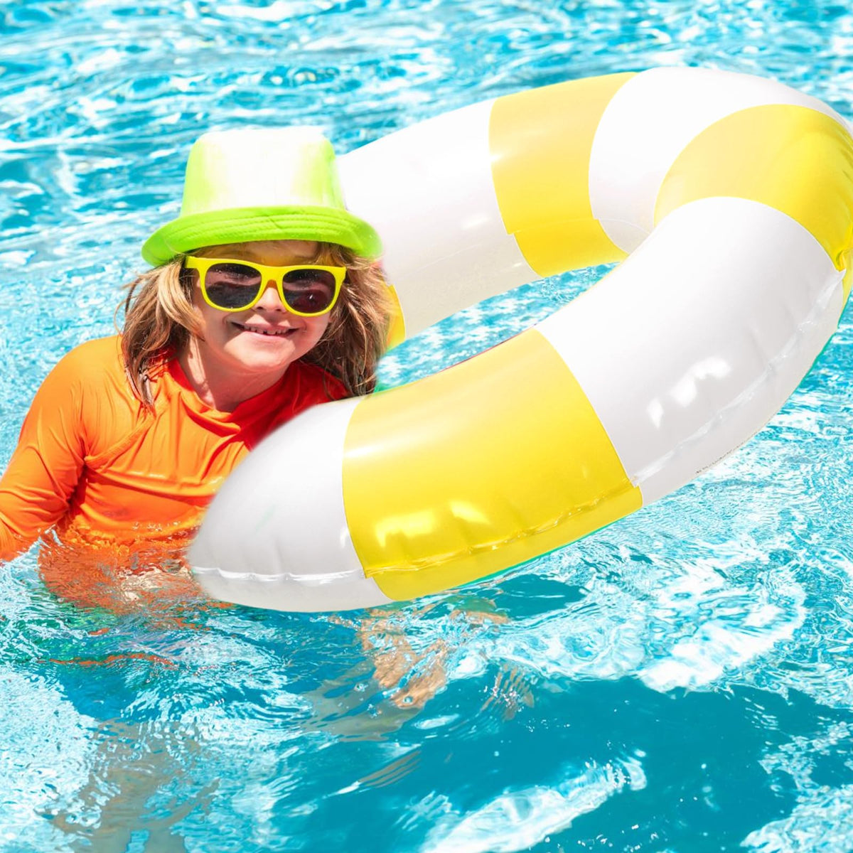Whaline beach party striped float ideal for photos and gatherings