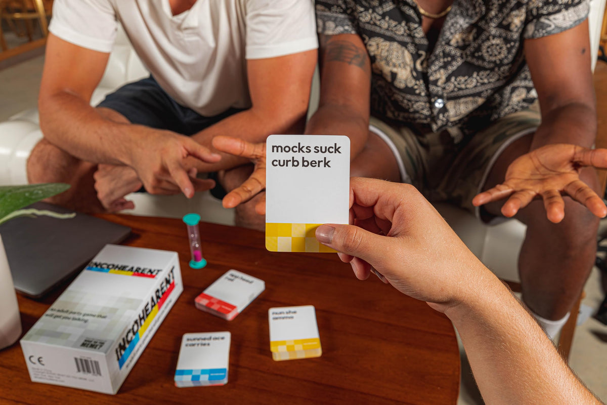 What Do You Meme? Incohearent Edition 2 timer, a fast-paced social game for groups.