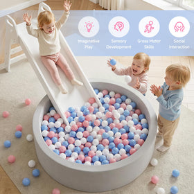 Wilwolfer ball pit wall detail shows thick cushioning for protection.