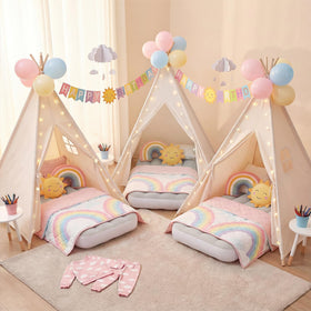 Wilwolfer wooden-frame teepees stay stable during active play.