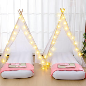 Windyun pine wood poles offer sturdy teepee support during play.