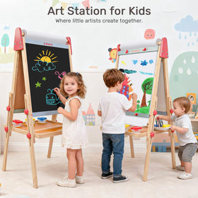 WINGYZ easel with chalkboard perfect for chalk art sessions