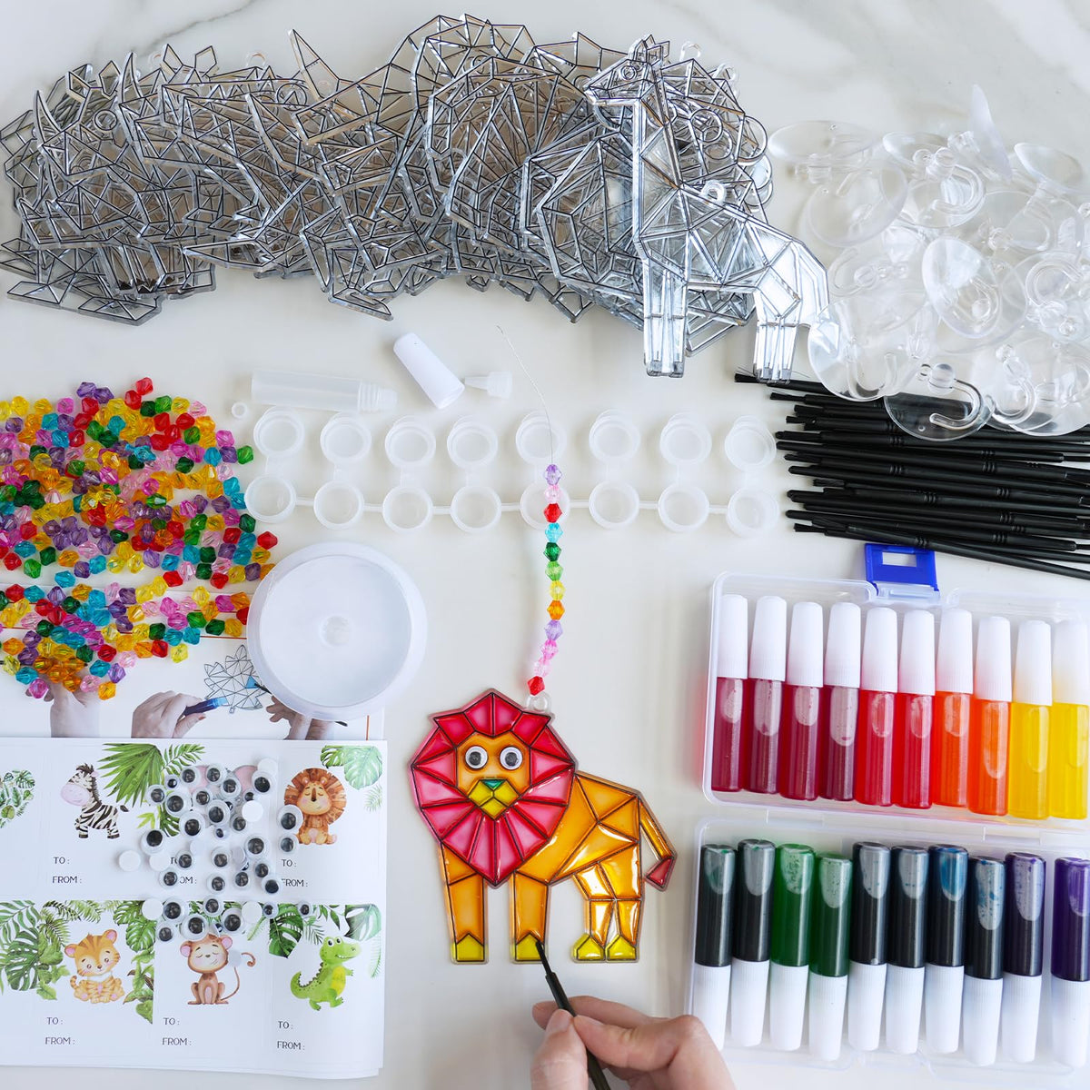 Winlyn Jungle Giraffe Suncatcher mosaic style design ready for bright color fills