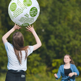 WinnerWhy 24-inch adult-friendly ball for groups