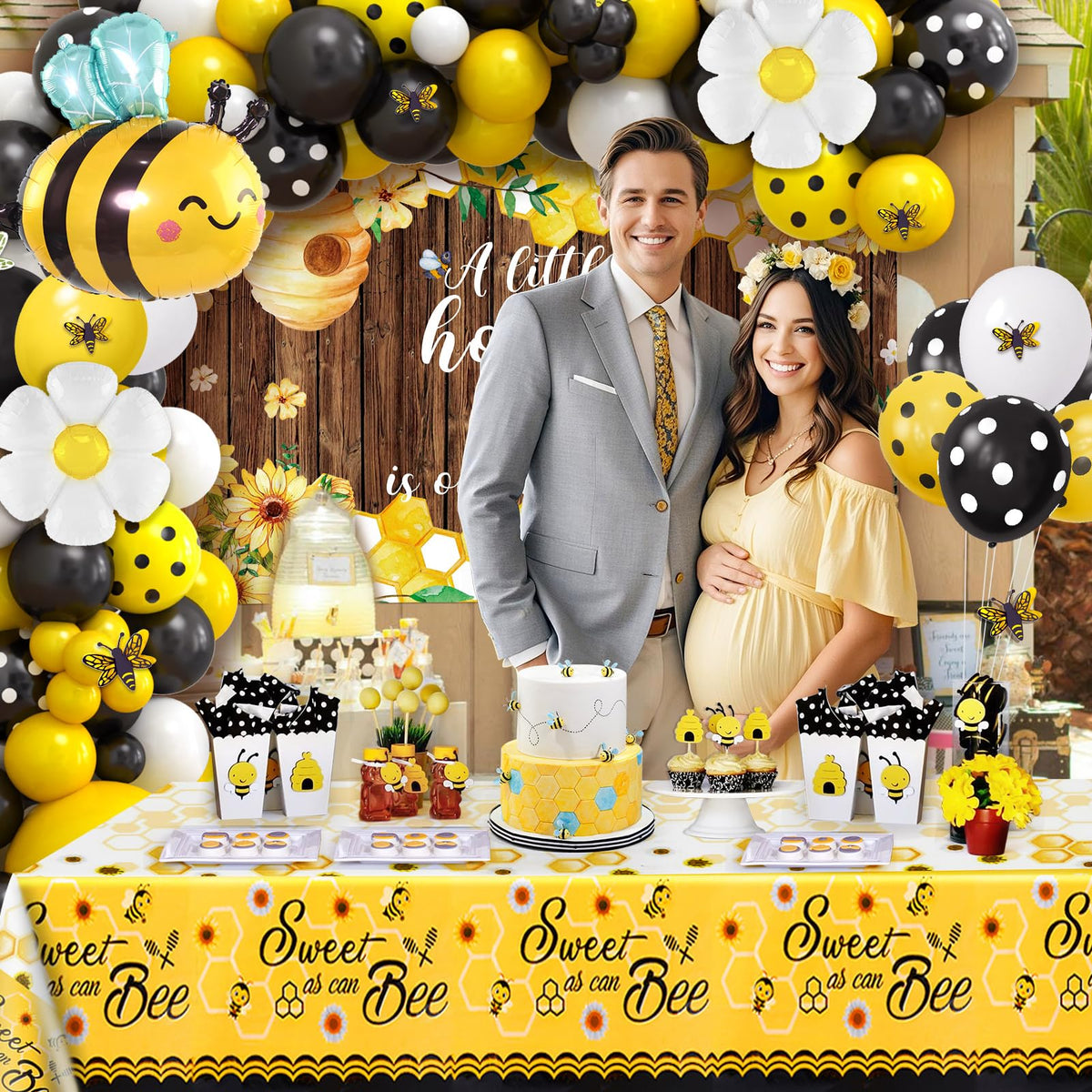 Winrayk honey bee backdrop provides a crisp, photo-friendly wall