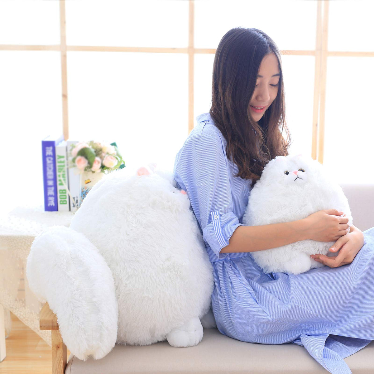 Soft plush material and PP cotton filling of the Winsterch cat plush