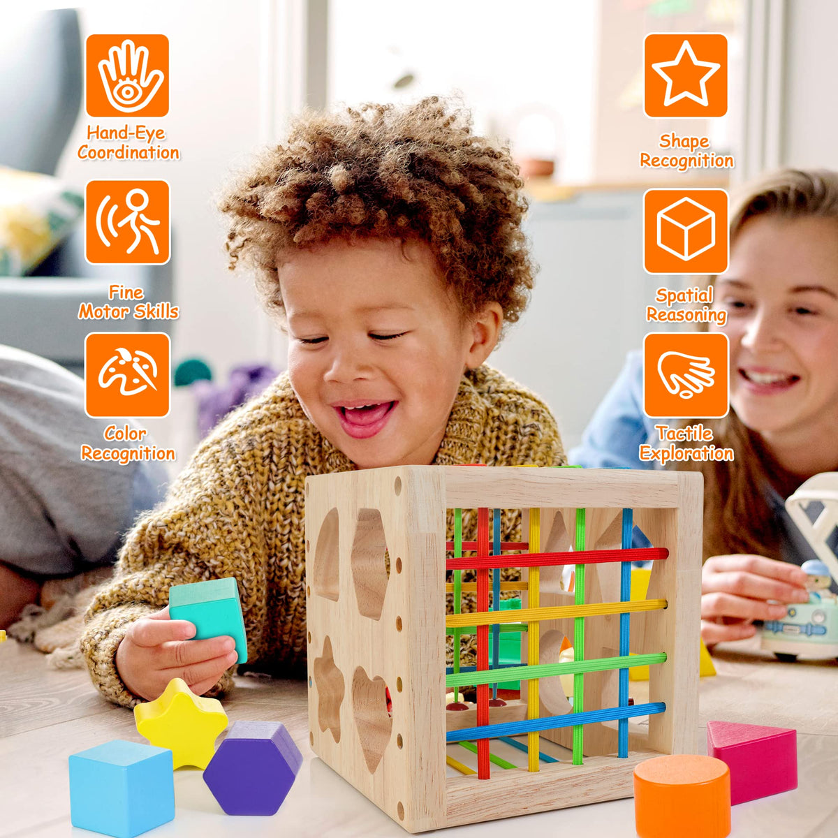 WOODMAM HELLOWOOD rounded corners and non-toxic finish encourage gentle exploration.