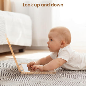 Woodtoe educational black-and-white cards boost visual stimulation during play.