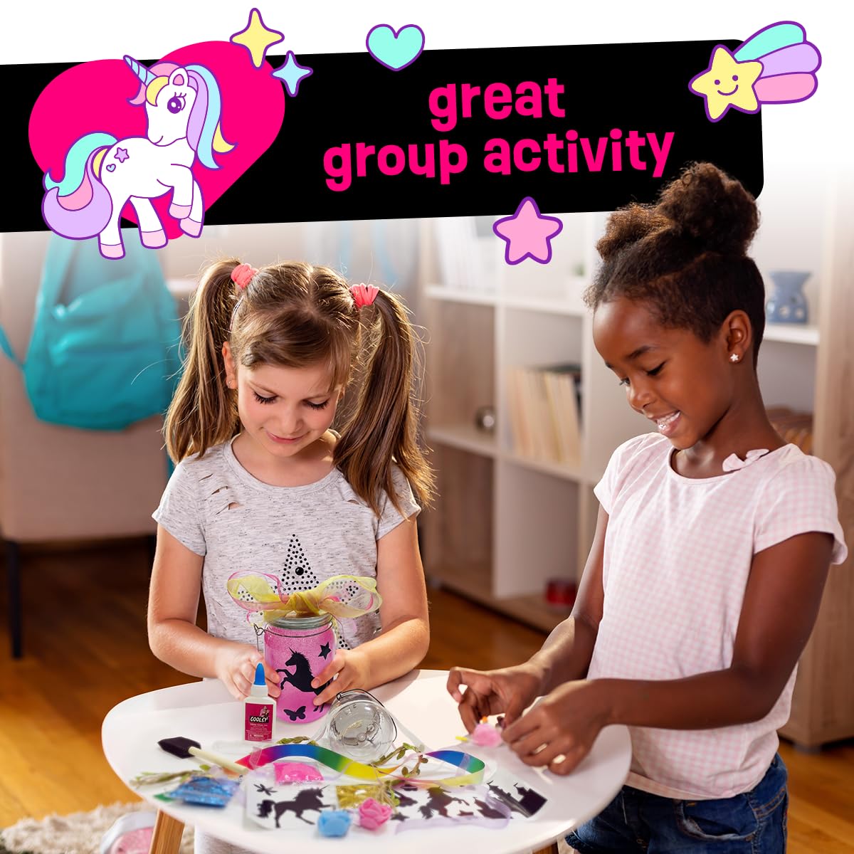 WOOODLIFY fairy-tale decor with flowers, butterflies, and felt hearts from the kit.