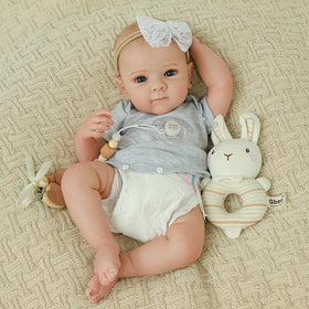 WOOROY 20inch doll with delicate wrinkles and toes enhances realism.