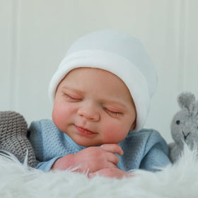 WOOROY magnetic pacifier accessory supports realistic feeding play
