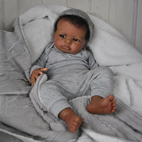 WOOROY Realistic 20-inch black boy doll face detail for lifelike play