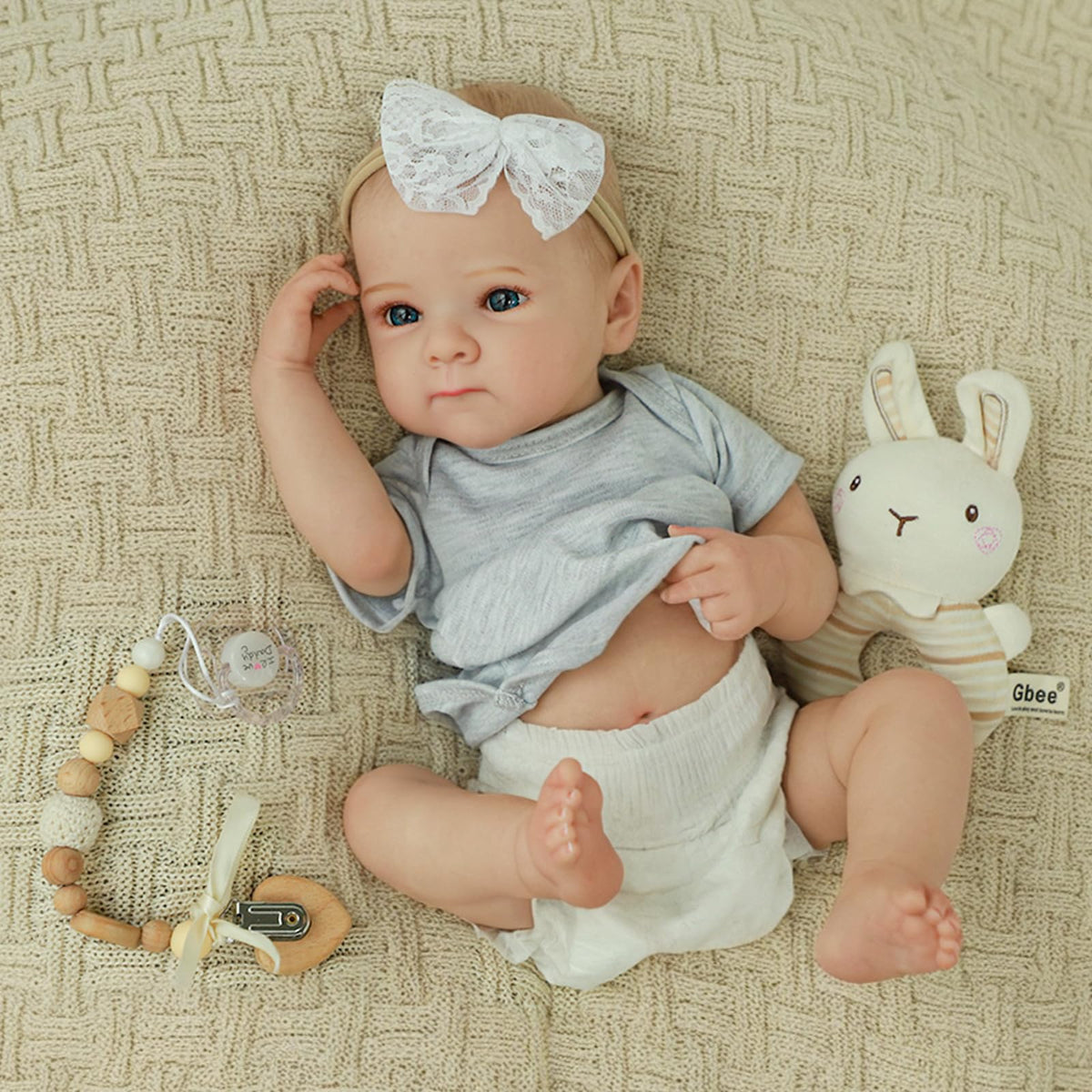 WOOROY Realistic Reborn Baby Doll with full vinyl body for lifelike touch and nurturing play.