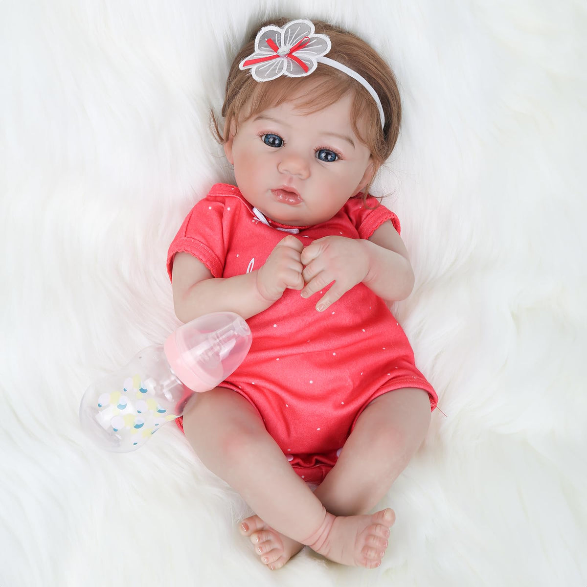 WOOROY Poseable limbs enable natural pretend play poses.