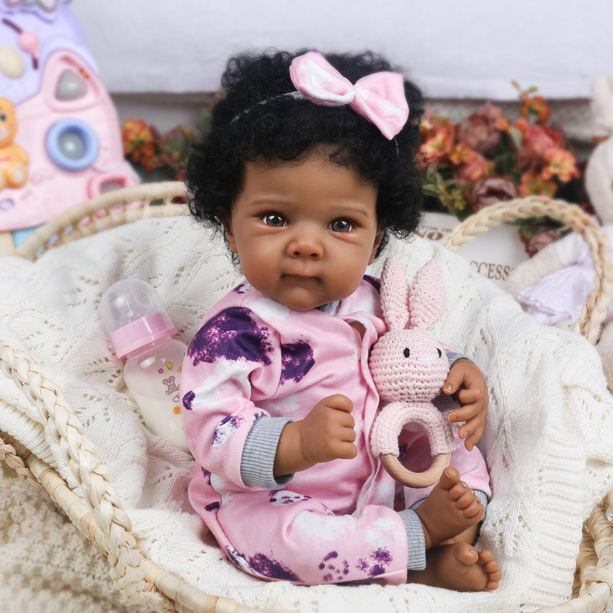 WOOROY wrinkled feet and nail details boost authentic newborn feel.