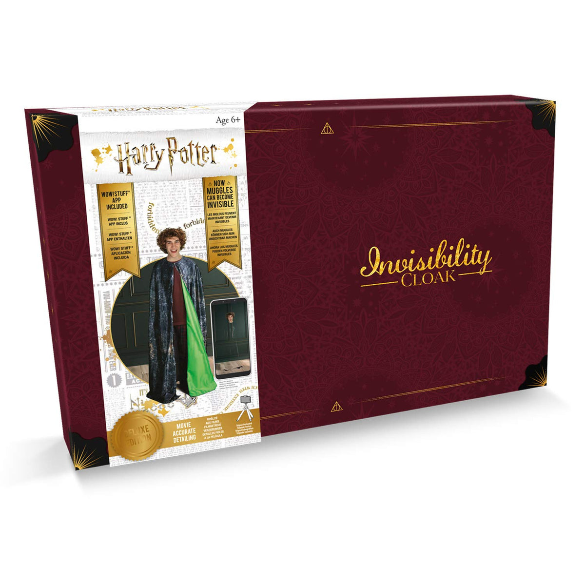 WOW! STUFF invisibility cloak green-silk-interior enables chroma-key style effects.