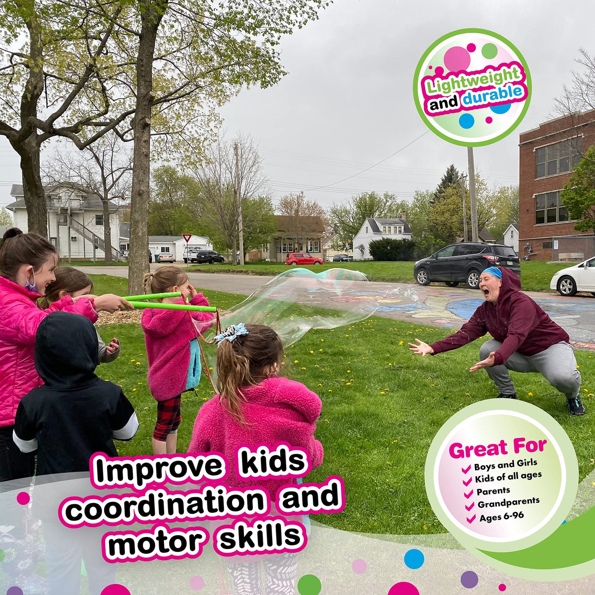 WOWMAZING giant bubble maker is lightweight and durable for families