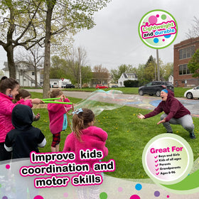 WOWMAZING giant bubble maker is lightweight and durable for families