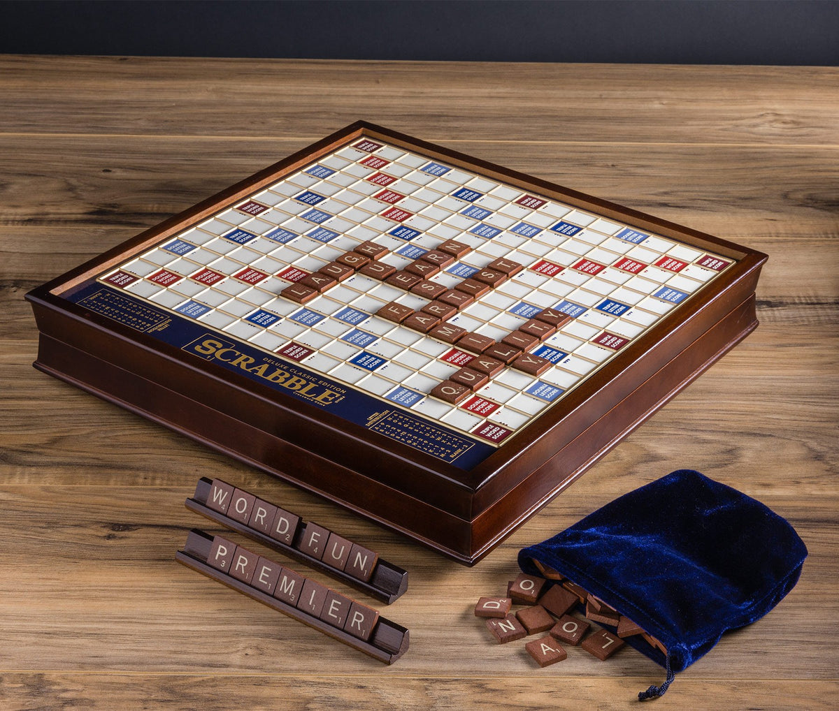 WS Game Company Scrabble Deluxe racks and drawstring pouch help keep components tidy.