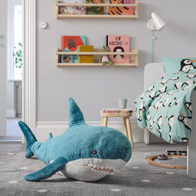 XIGUI marine-themed decor brightens bedrooms and play spaces.