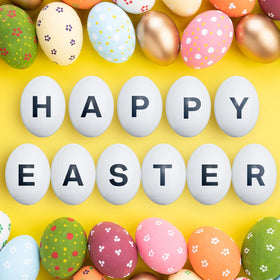 Xinnun ready-to-gift Easter decoration with natural wood finish.