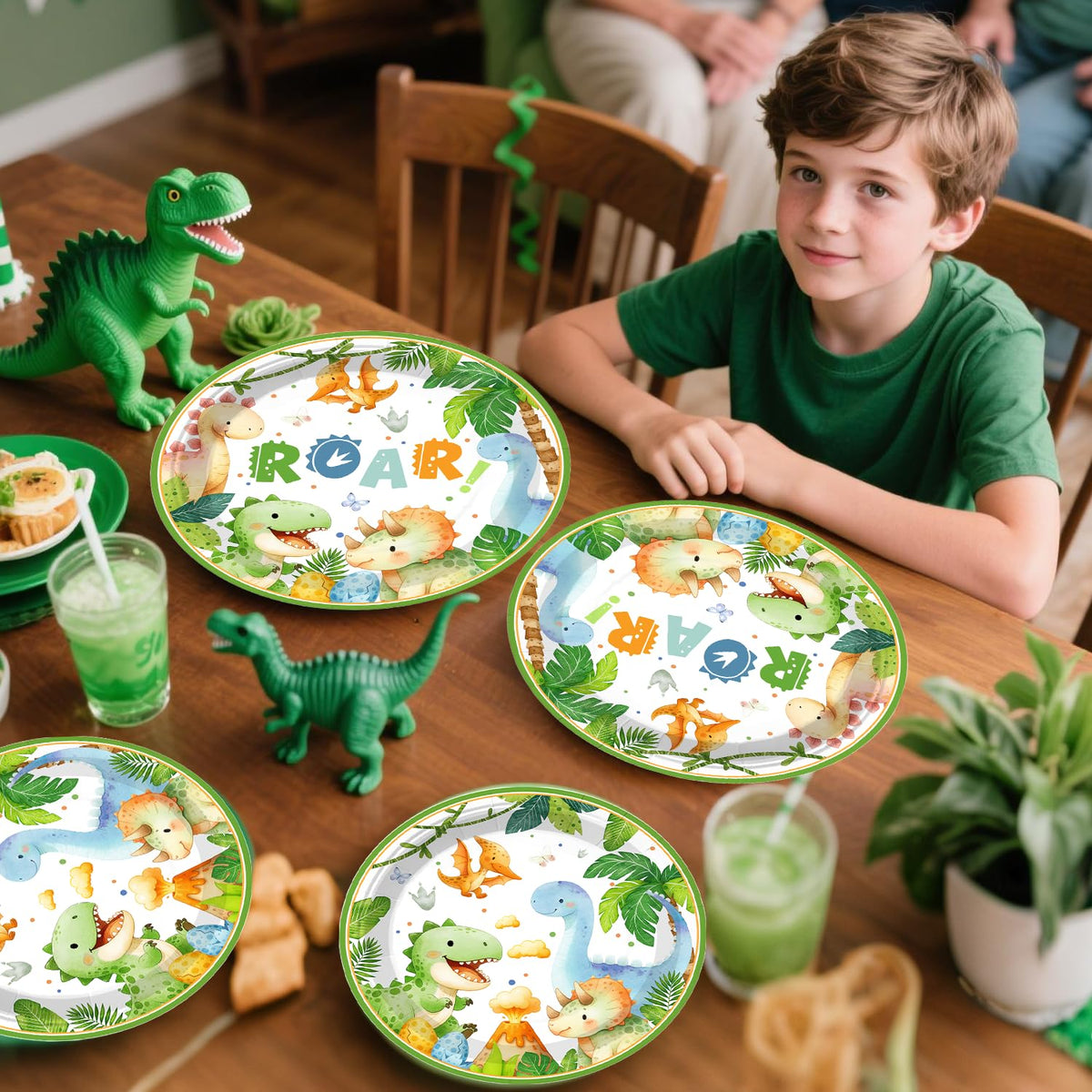 Xynic 201Pcs dinosaur balloons brighten the party