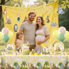 Xynic bear balloons and tablecloths elevate the party mood