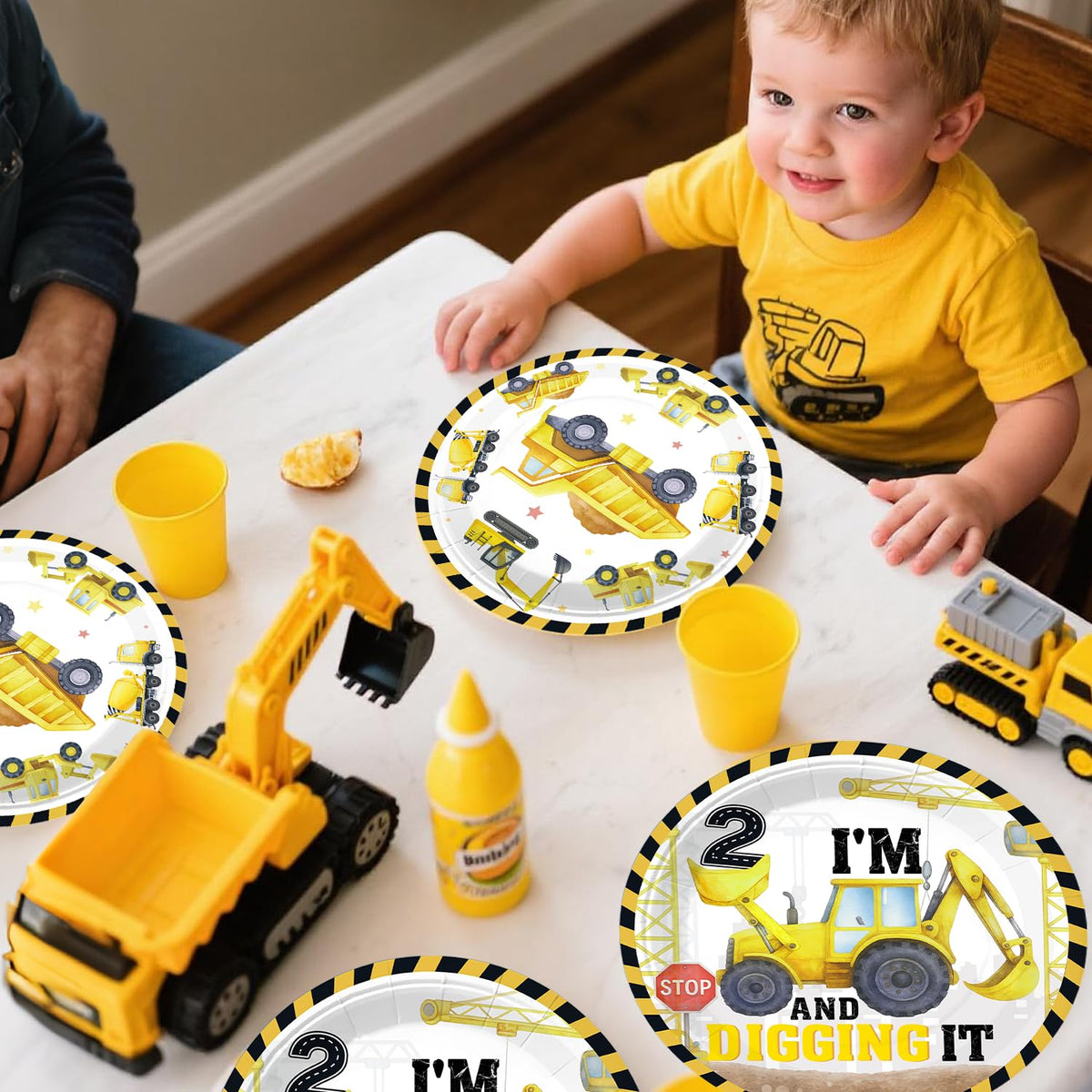 Xynic construction tablecloths protect surfaces with waterproof coverage.