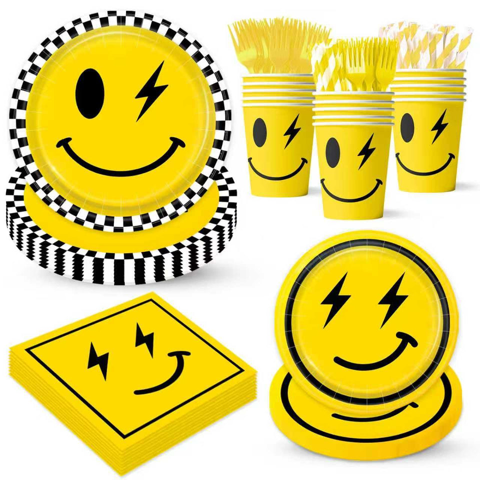 XYYXYIXIN yellow smiley face plates 9-inch for festive celebrations and baby showers