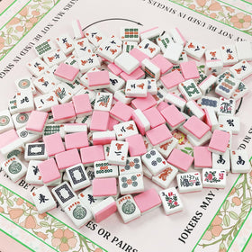 YAQUHO travel-ready Mahjong setup with pink bag and compact design