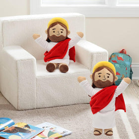 Yelakey Jesus plush features a lifelike face for thoughtful display.