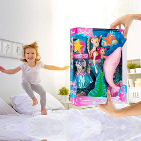 Yellow River doll accessories pack to dress up and role-play