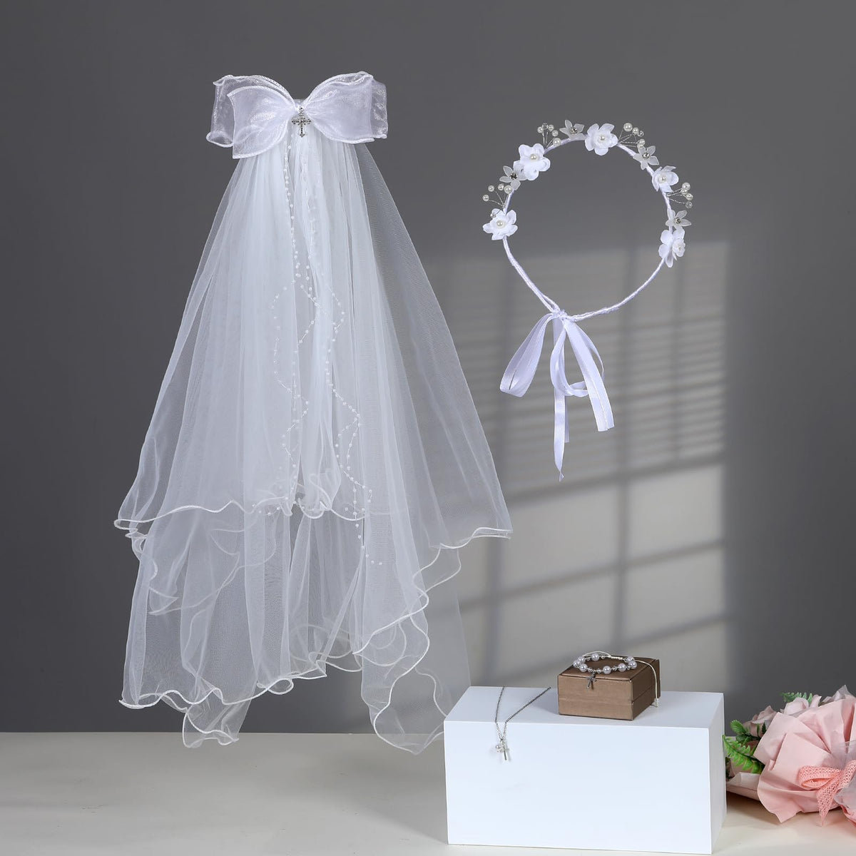 Yewkit First Communion gloves offer refined elegance and comfortable fit