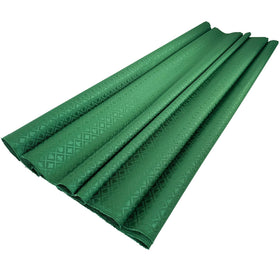 YH Poker Speed Cloth on table demonstrates smooth play surface for cards.