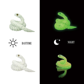 YHBWSM bright color snakes add visual pop to a desk or shelf.