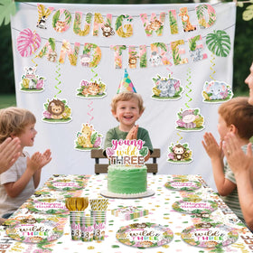 Yingoto Safari tablecloth and banner for waterproof party setup