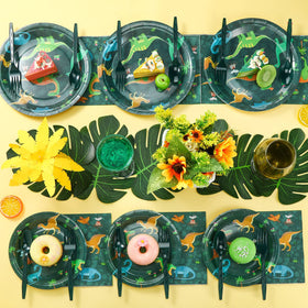 Yingzhao Three Rex plastic forks provide convenient party cutlery for guests.