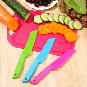 Yinkin knives shown as washable and reusable for simple cleanup.