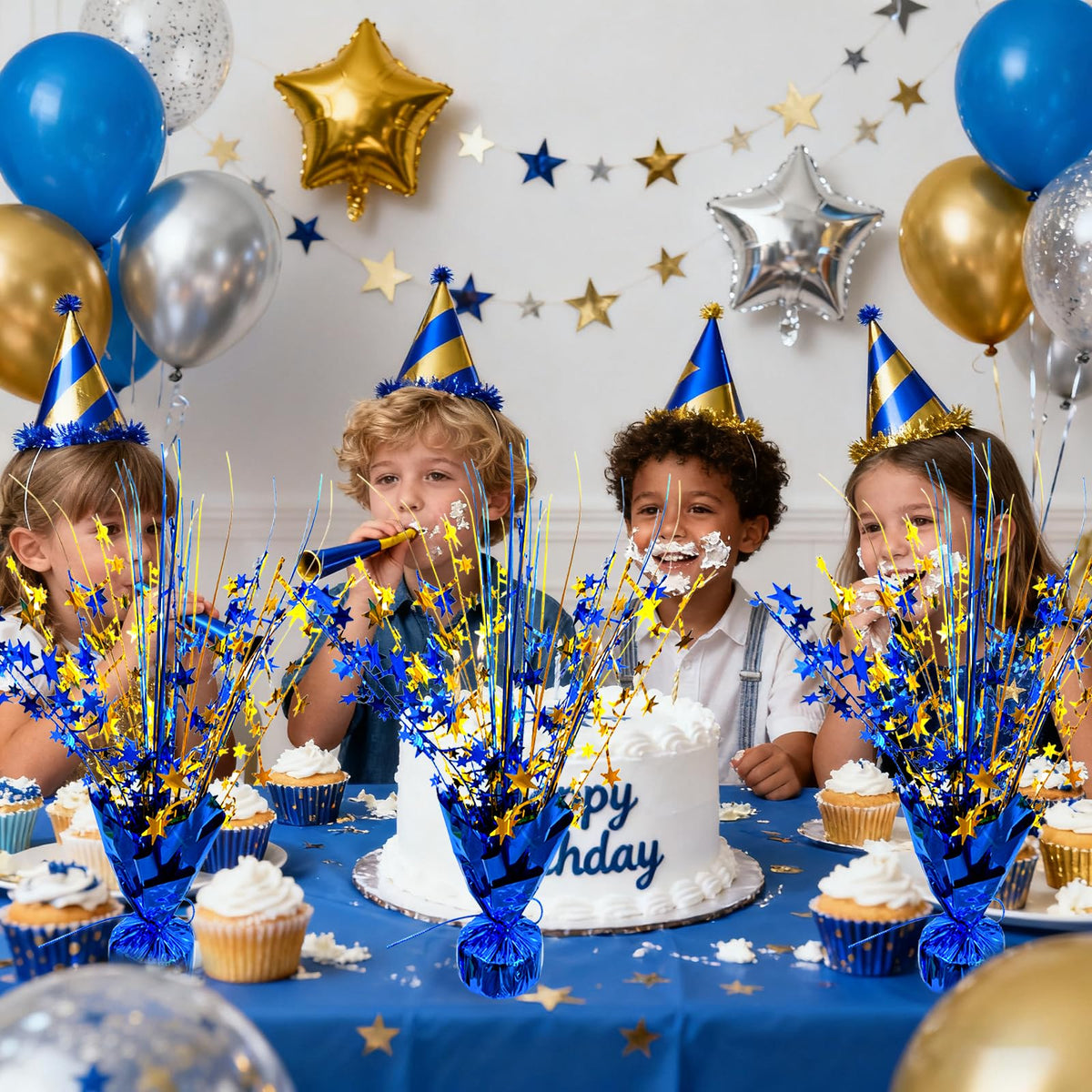 YinNorth die-cut foil star centerpiece highlights elegant navy and gold decor.