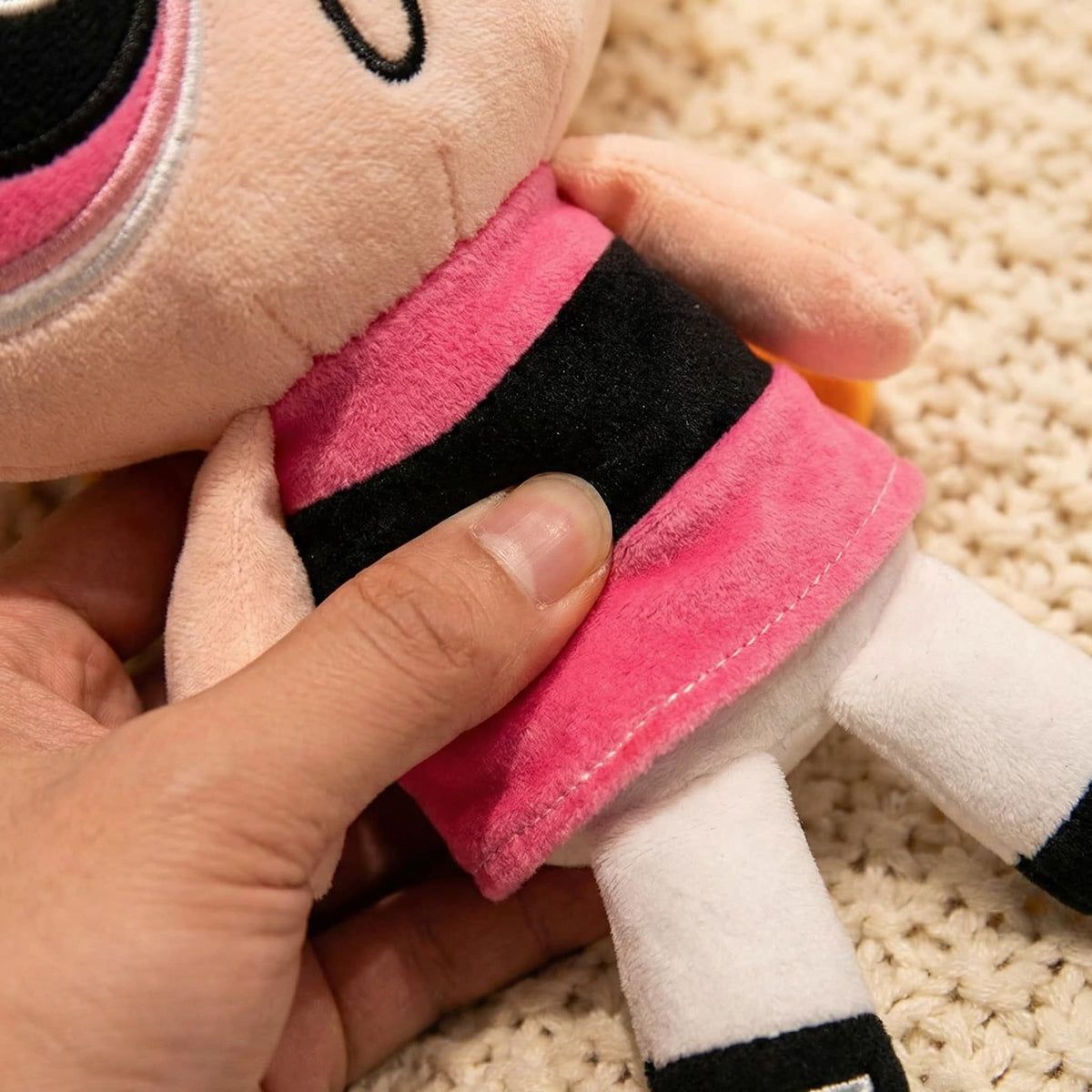 Ykecfpry Plush hug pillow in use for rest or breaks