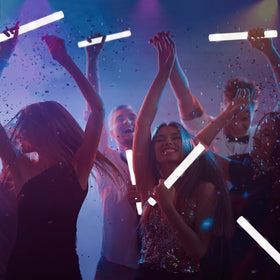 YOFOBU glow sticks ideal for Valentine’s Day and holidays.