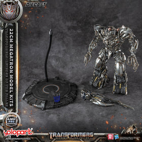 Diecast body detail on YOLOPARK Megatron highlights premium build
