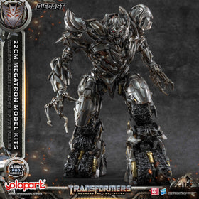 YOLOPARK Megatron fusion cannon with LED lighting for dramatic effect
