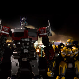 YOLOPARK Optimus Prime 7.87-inch scale fits into action figure collections.
