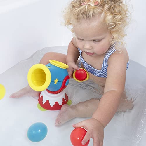 Yookidoo bath play extends to pool for outdoor splash