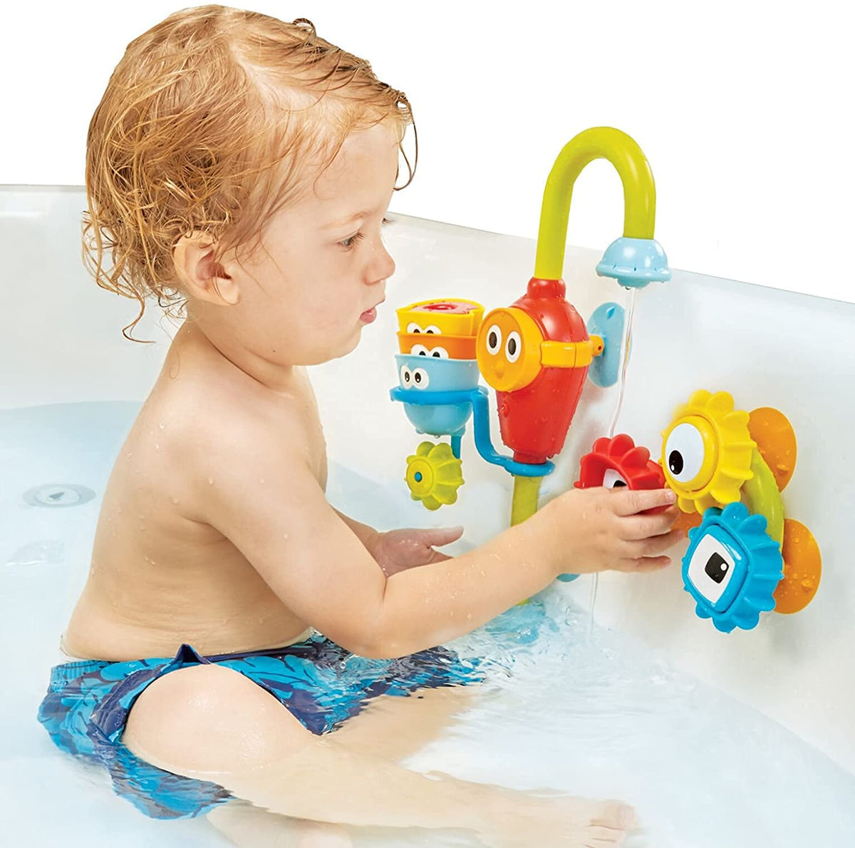 Yookidoo Bay Bath Toddler Toys hose and spout draws water efficiently during bath time.