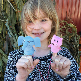 YOTTOY Well-sized puppets ideal for hands-on storytelling and cuddling